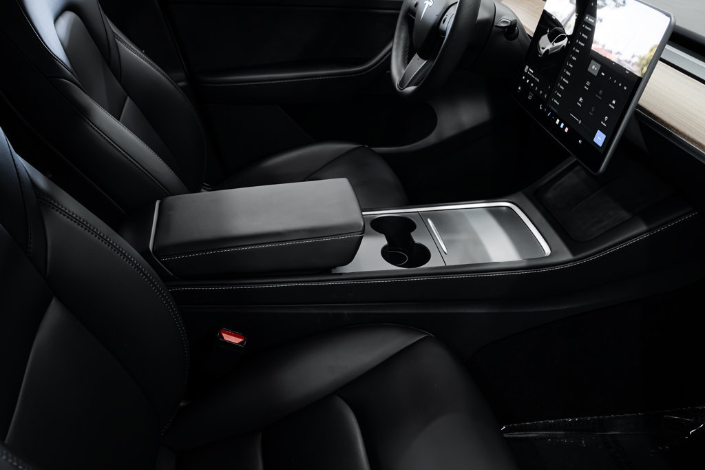 Used 2025 Tesla Model Y Long Range RWD image 29