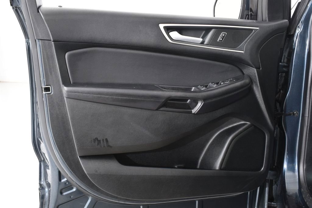 Used 2022 Ford Edge SEL w/ Convenience Package image 25