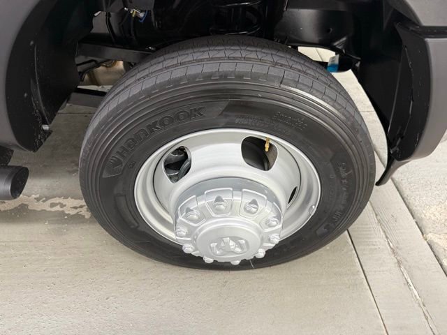 New 2026 RAM 5500 Tradesman w/ Chrome Appearance Group image 4