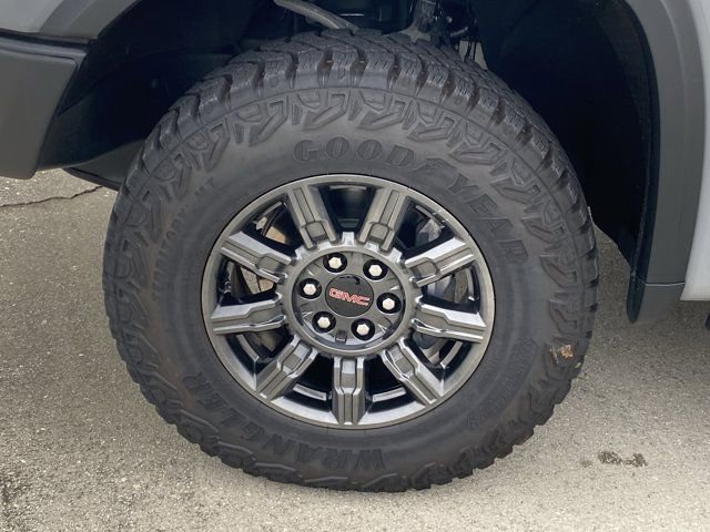 Used 2024 GMC Sierra 1500 AT4X image 24