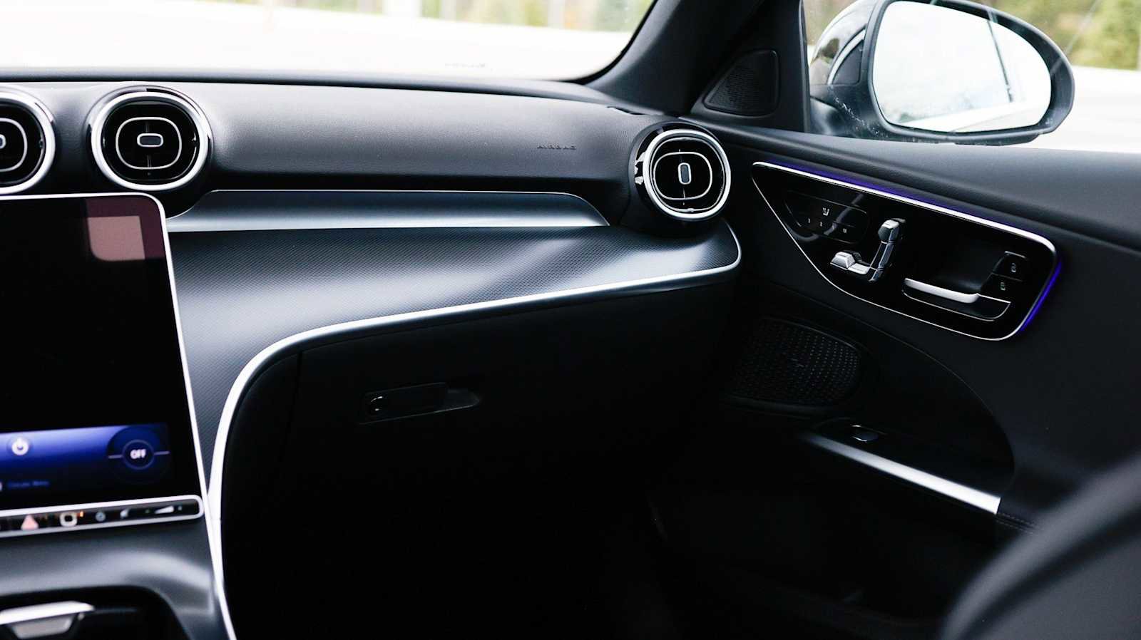 Used 2026 Mercedes-Benz C 300 4MATIC Sedan image 17