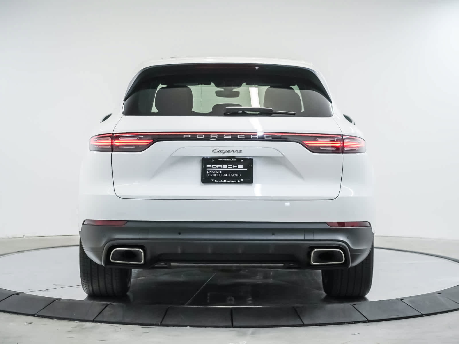 Certified 2023 Porsche Cayenne AWD/4WD image 10
