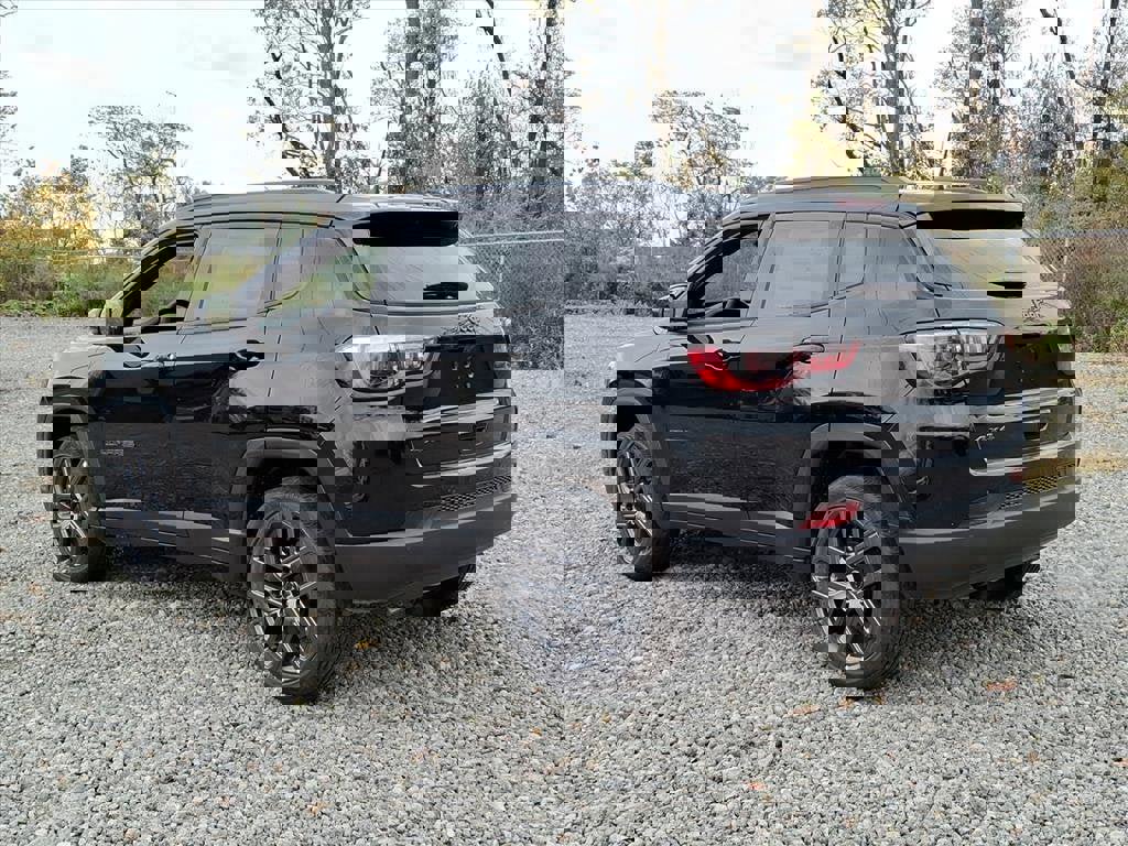 New 2026 Jeep Compass Limited image 3