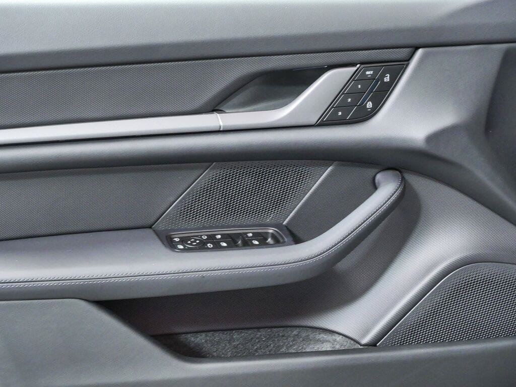 New 2026 Porsche Taycan RWD image 6