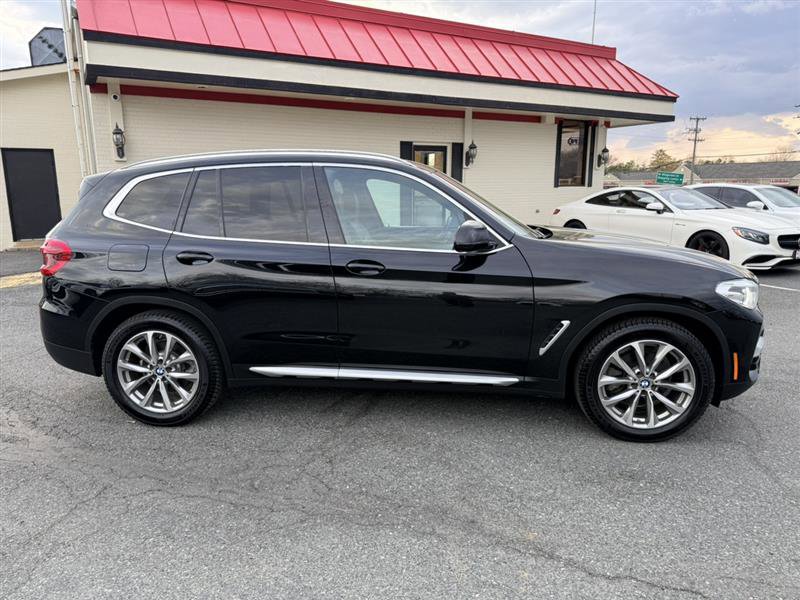 Used 2019 BMW X3 xDrive30i w/ Premium Package AWD/4WD image 4