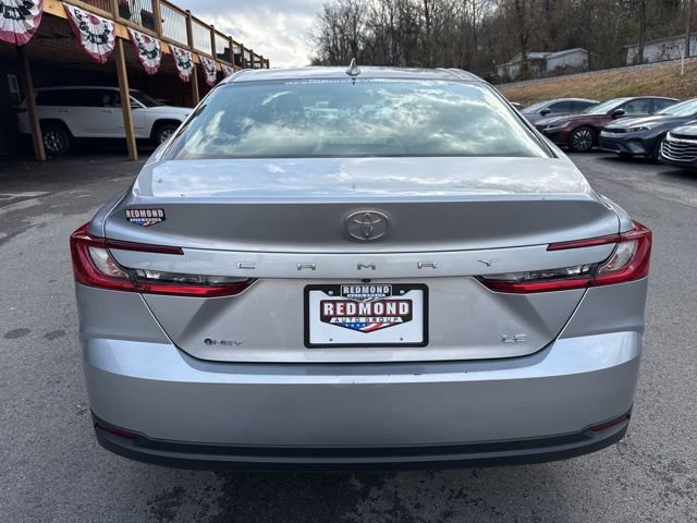 Used 2025 Toyota Camry LE image 7