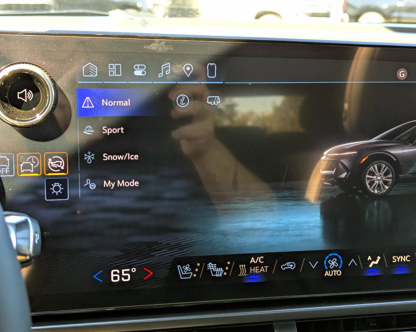 New 2026 Chevrolet Equinox EV RS image 32