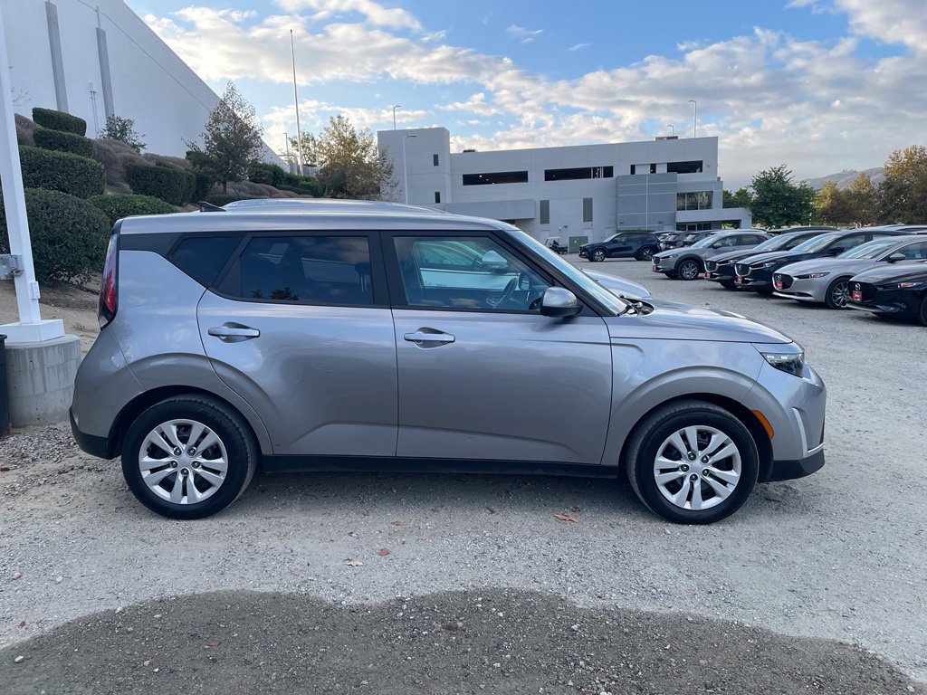 Used 2023 Kia Soul LX FWD image 8