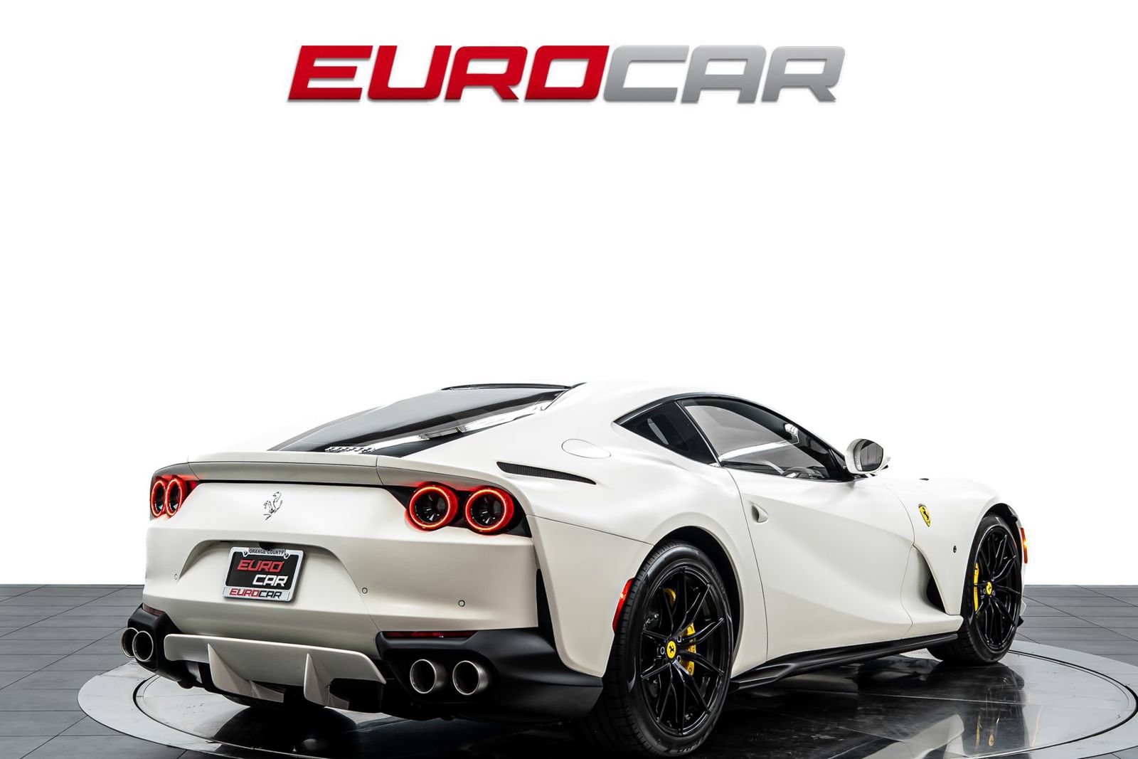 Used 2020 Ferrari 812 Superfast RWD image 5