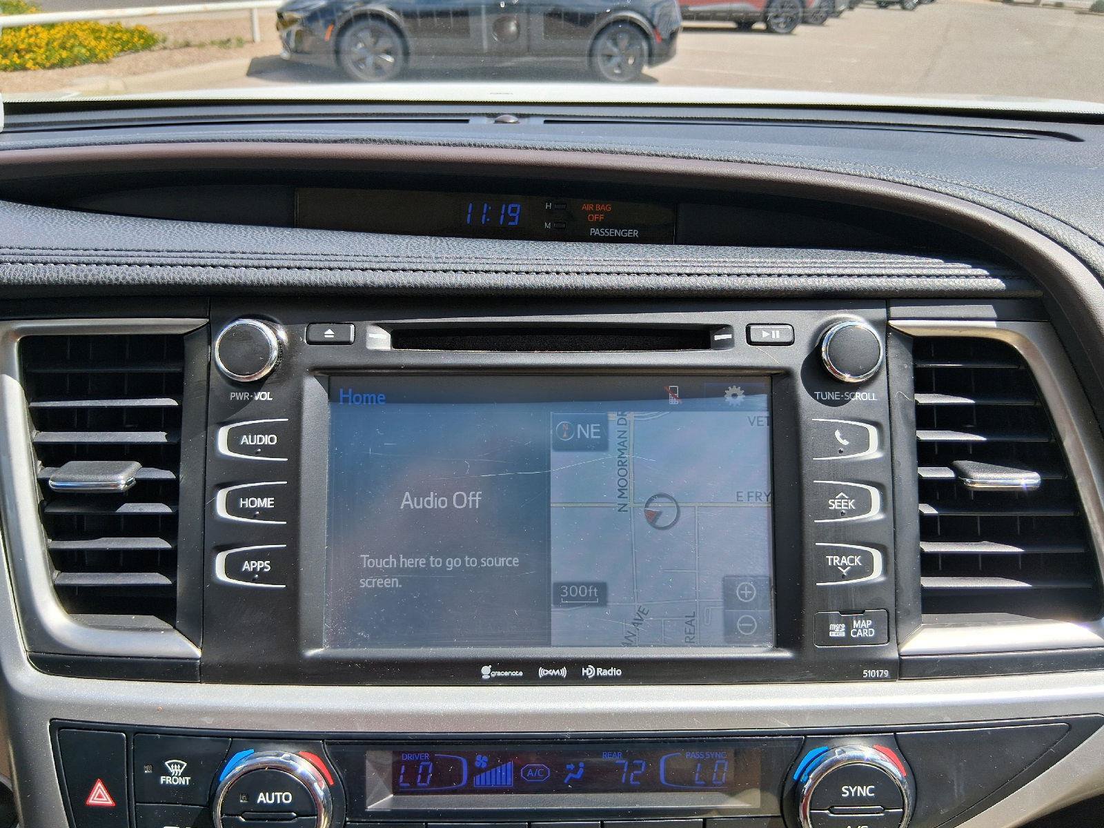 Certified 2017 Toyota Highlander XLE FWD image 37