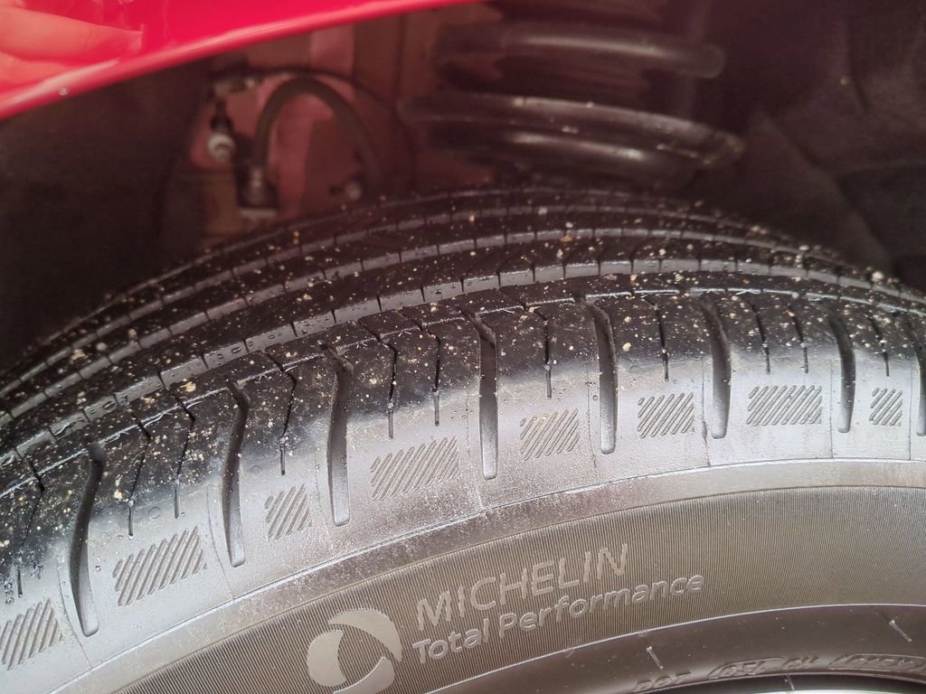 Used 2025 Chevrolet Equinox EV LT image 9