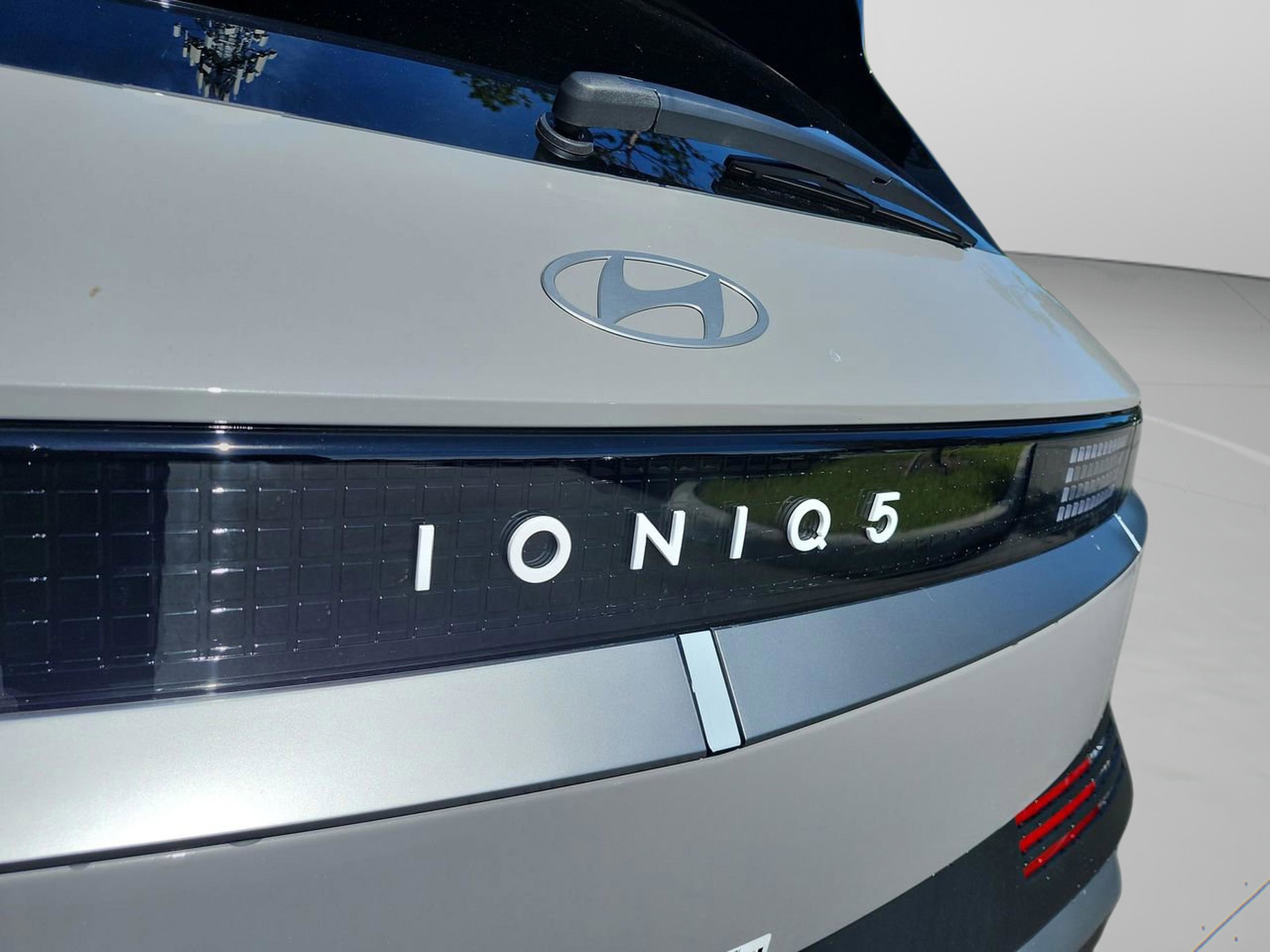New 2026 Hyundai Ioniq 5 SEL image 23