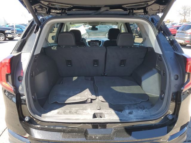 Used 2023 GMC Terrain SLE w/ Driver Convenience Package AWD/4WD image 33