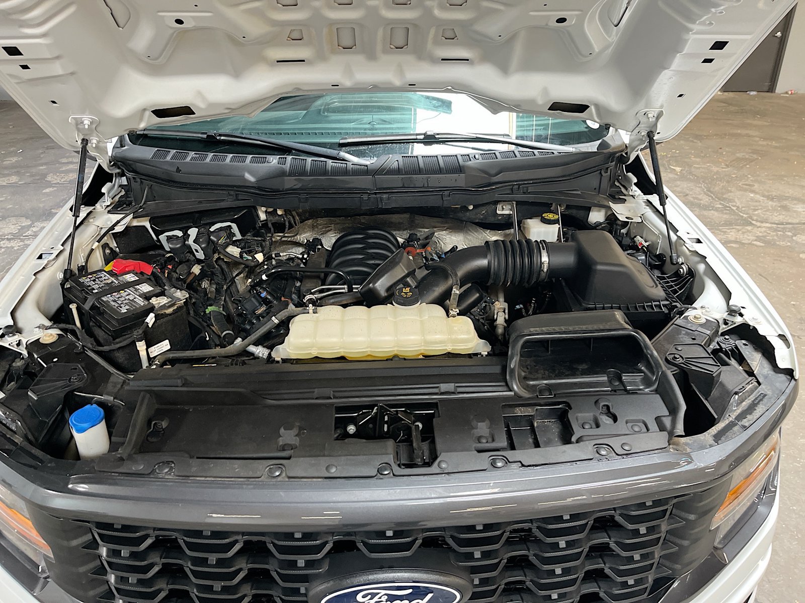 Used 2024 Ford F150 STX AWD/4WD image 29