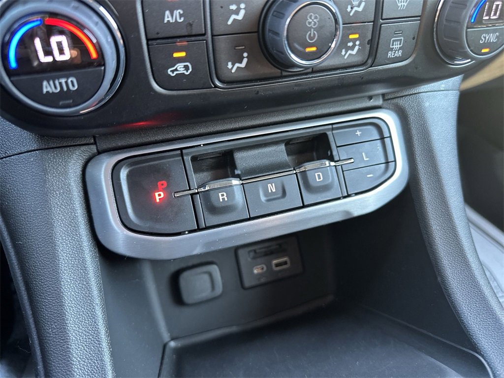 Used 2023 GMC Acadia SLT w/ Preferred Package image 20