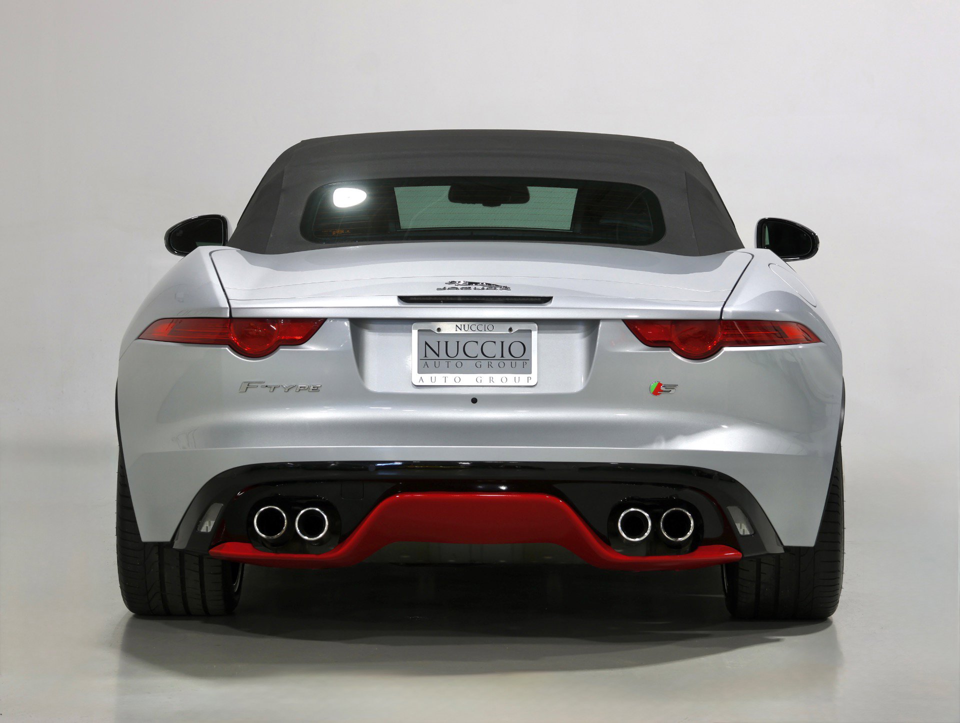 Used 2014 Jaguar F-TYPE S image 16