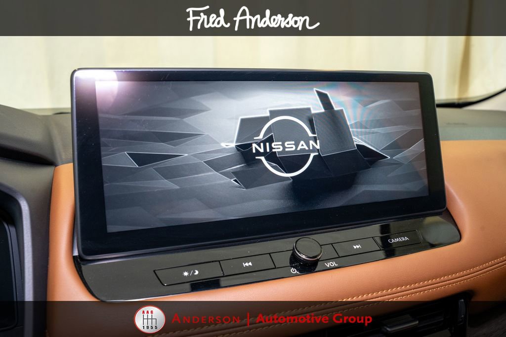 Used 2025 Nissan Rogue Platinum AWD/4WD image 15