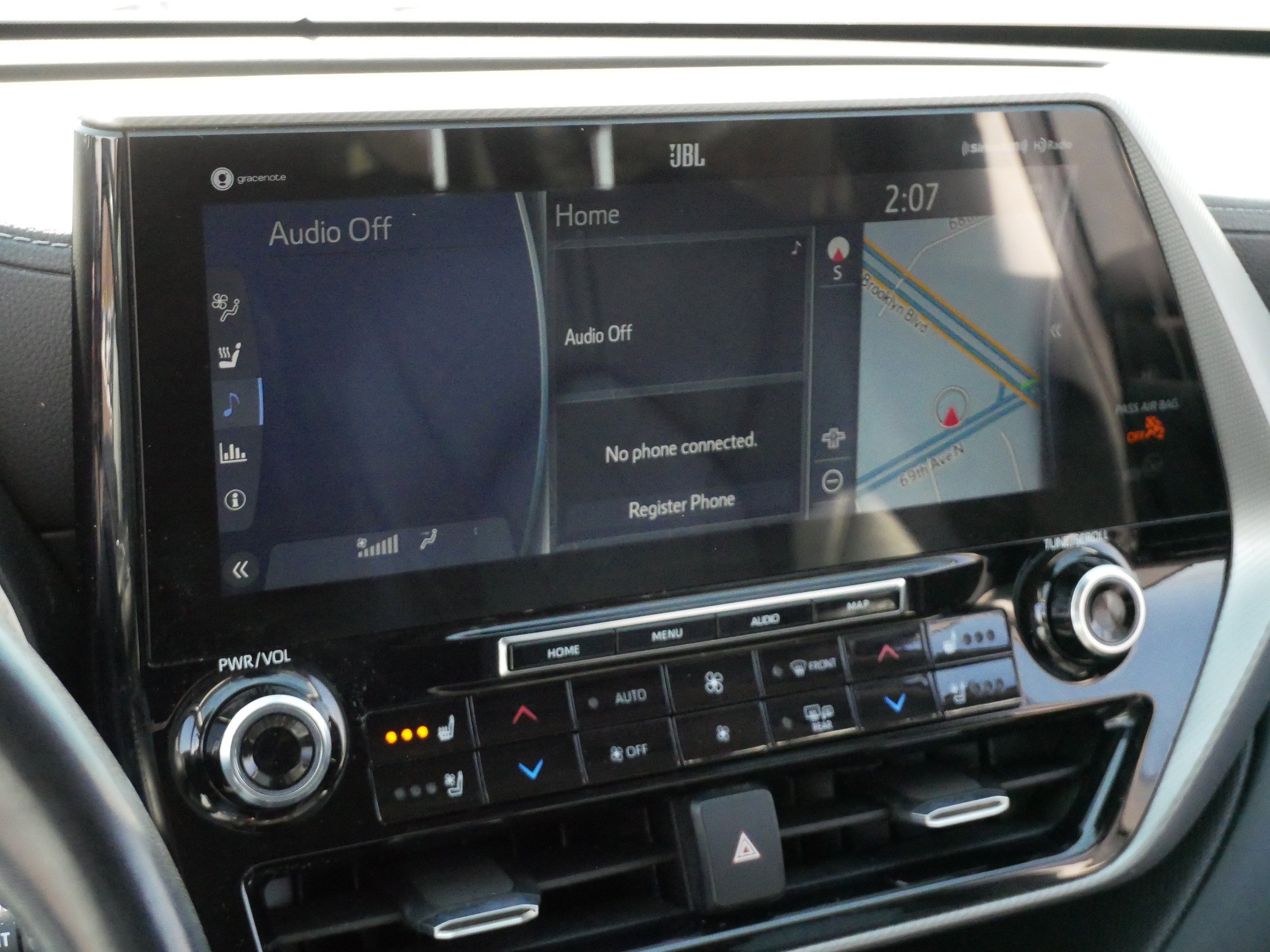 Used 2020 Toyota Highlander Platinum image 22