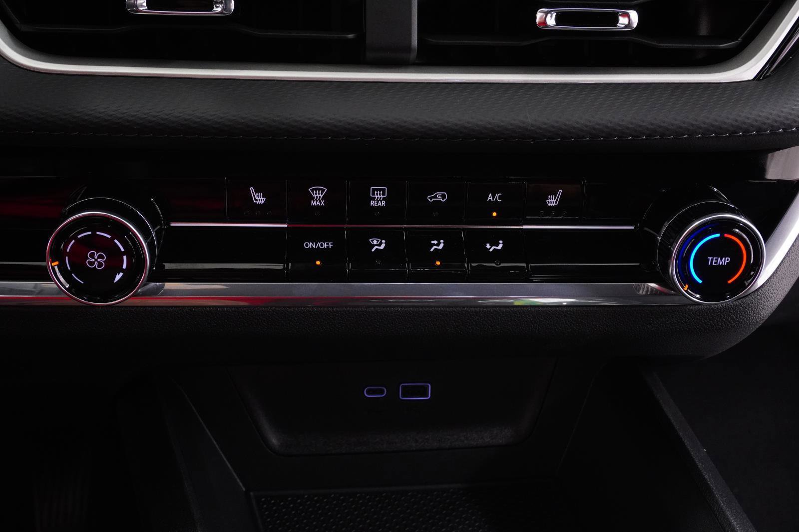 New 2026 Chevrolet Equinox LT w/ Midnight Edition image 25