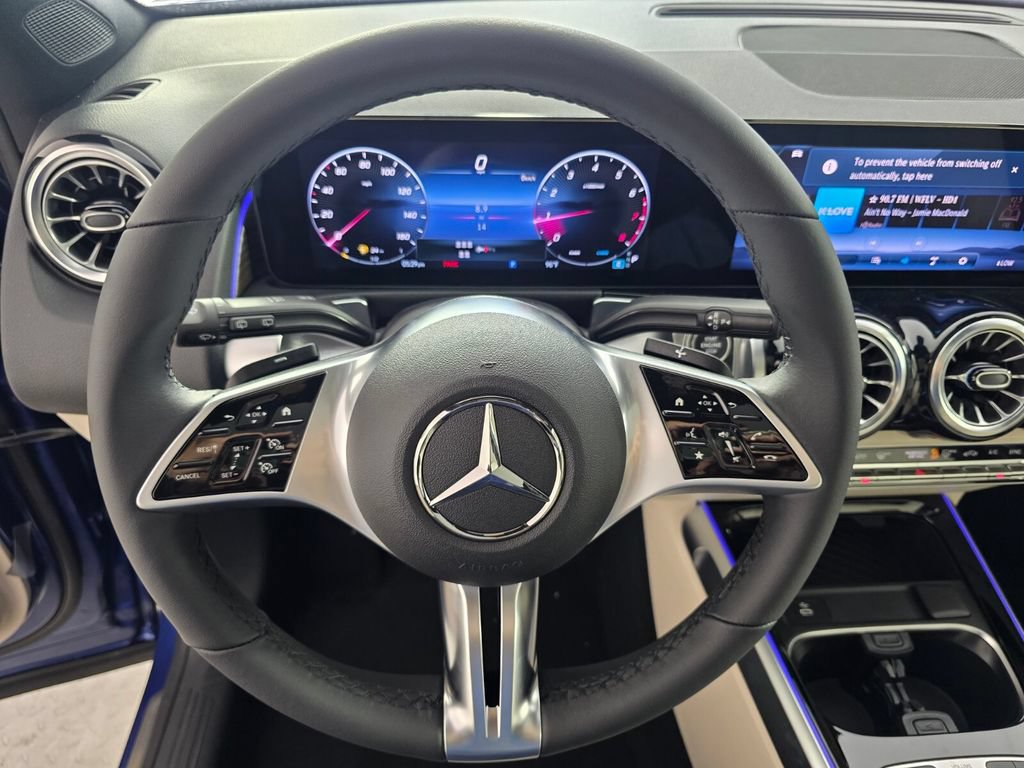 New 2026 Mercedes-Benz GLB 250 image 14