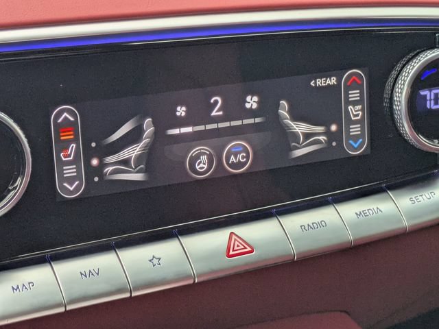 Used 2024 Genesis GV70 2.5T w/ Sport Prestige Package AWD/4WD image 26