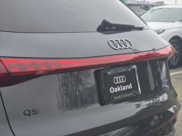 Used 2025 Audi Q5 Premium Plus w/ Premium Plus AWD/4WD image 14
