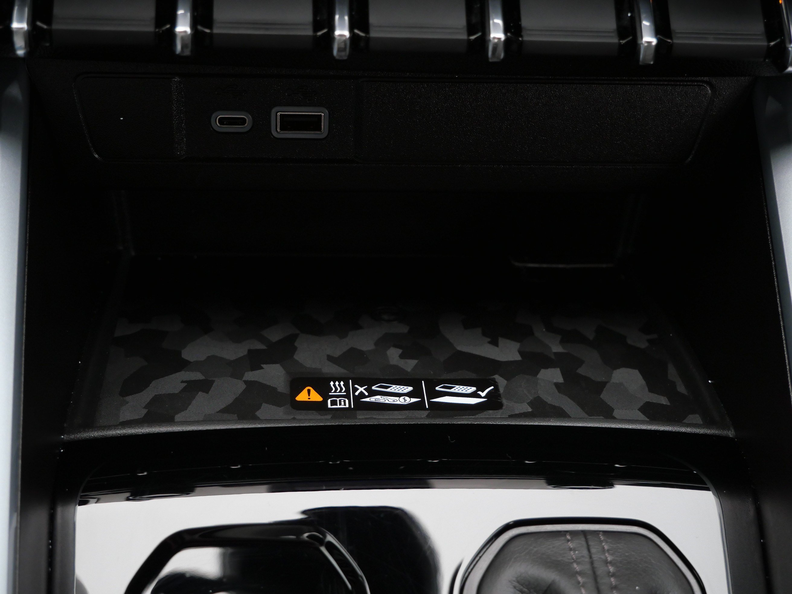 Used 2023 Chevrolet Colorado ZR2 w/ ZR2 Convenience Package III AWD/4WD image 31