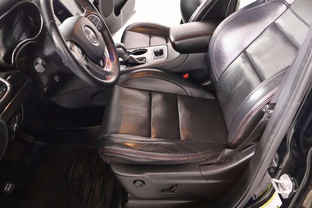 Used 2018 Jeep Grand Cherokee Trailhawk w/ Trailhawk Luxury Group image 12