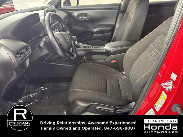 Certified 2025 Honda HR-V Sport image 4