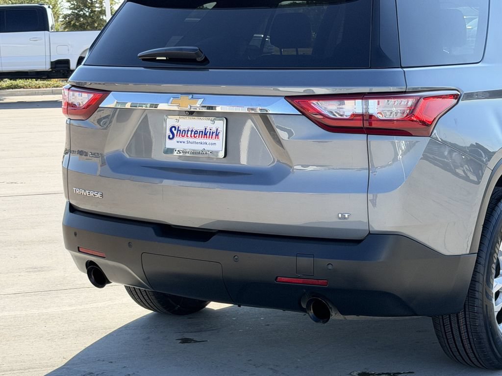 Used 2020 Chevrolet Traverse LT FWD image 6