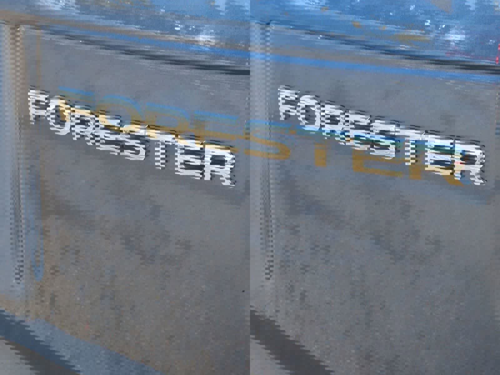 Used 2018 Subaru Forester 2.5i Premium w/ All-Weather Package image 12