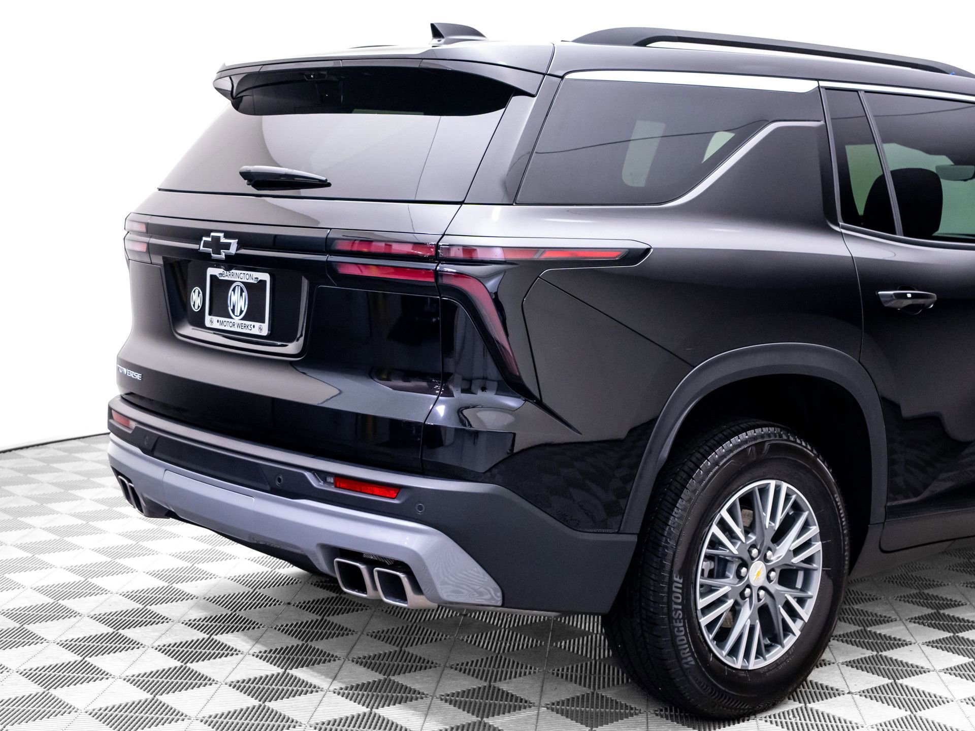 Used 2026 Chevrolet Traverse LT w/ Driver Confidence Package FWD image 32