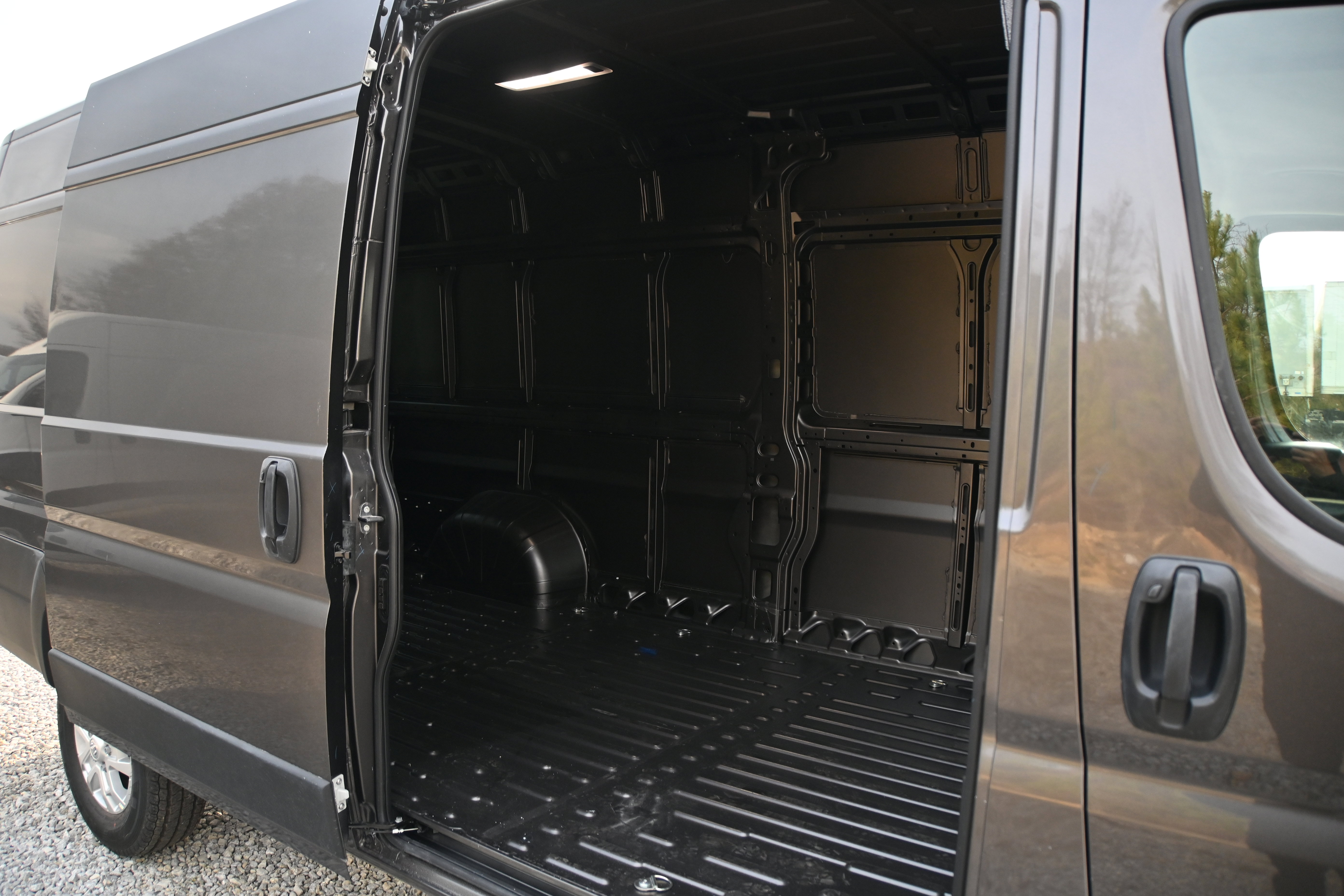 New 2026 RAM ProMaster 3500 w/ Quick Order Package 22G SLT image 14