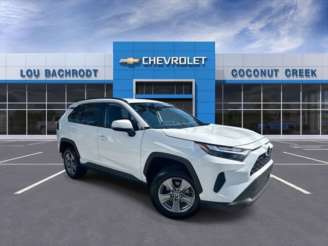 Used 2024 Toyota RAV4 XLE FWD image 2