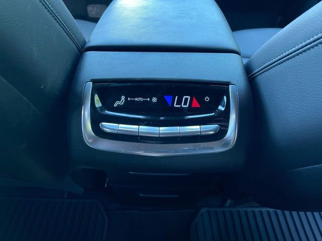 Used 2025 Cadillac XT6 Luxury AWD/4WD image 22