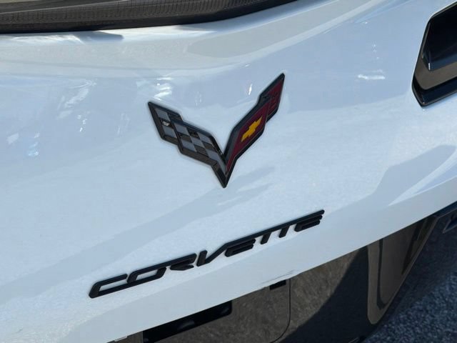 Used 2015 Chevrolet Corvette Stingray Coupe RWD image 13