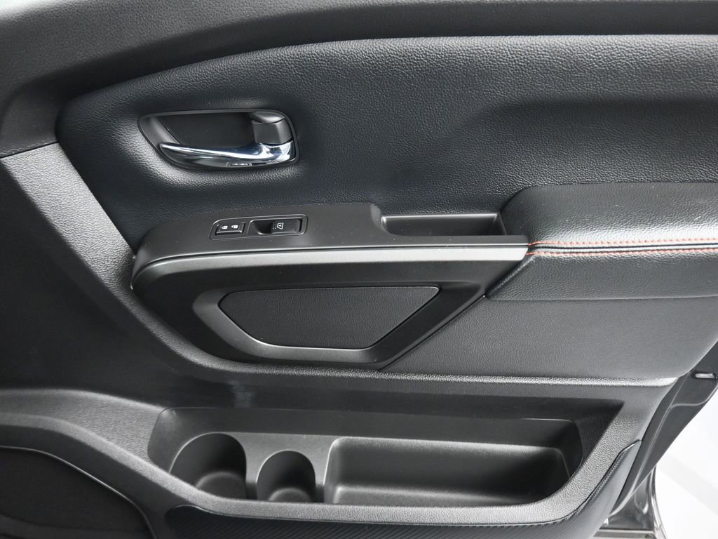 Used 2021 Nissan Titan PRO-4X w/ Off Road Protection Package image 41