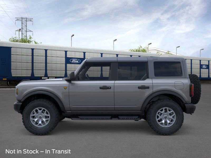 New 2025 Ford Bronco Badlands image 2