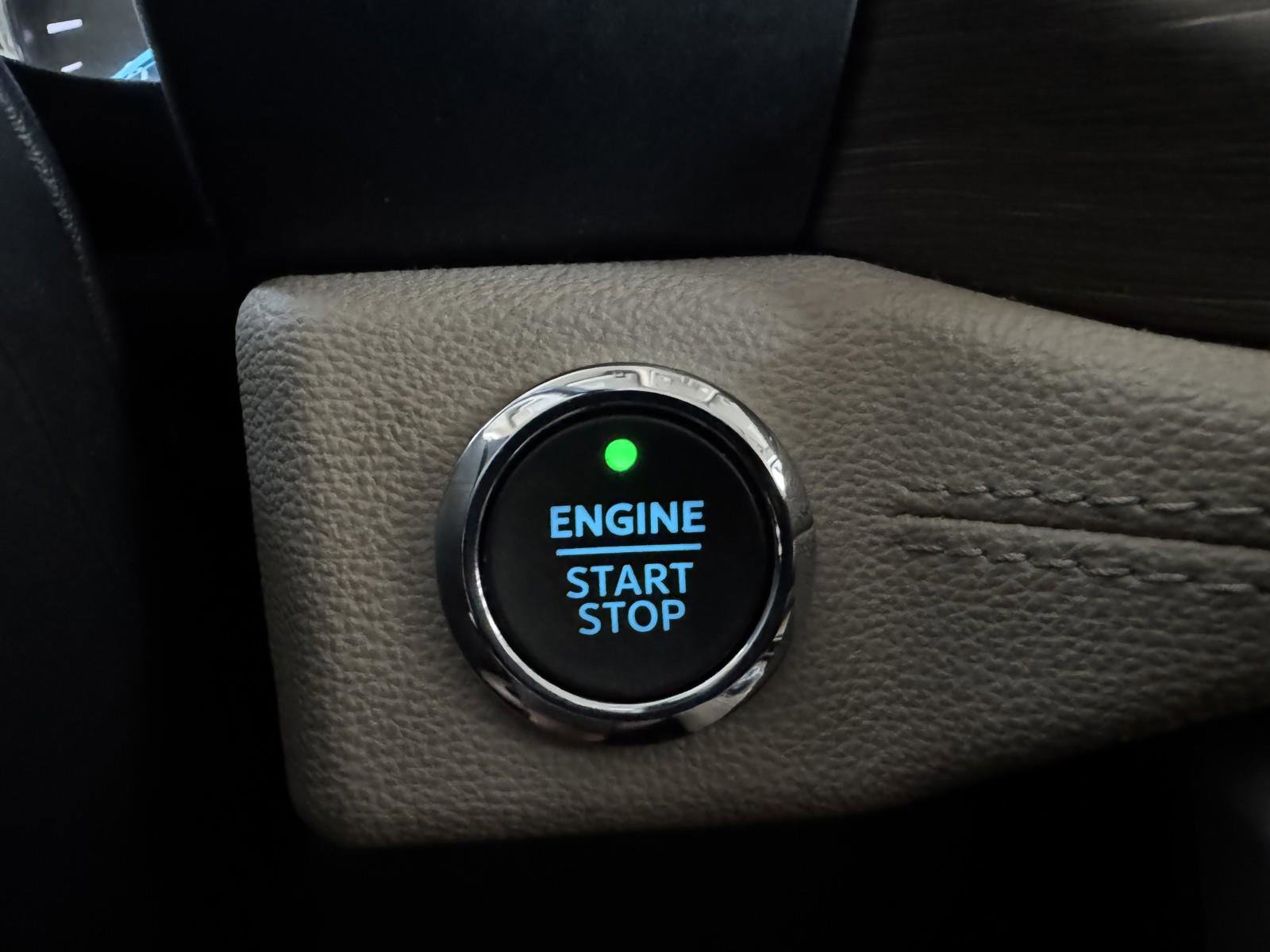 Used 2024 Ford Expedition Limited image 18