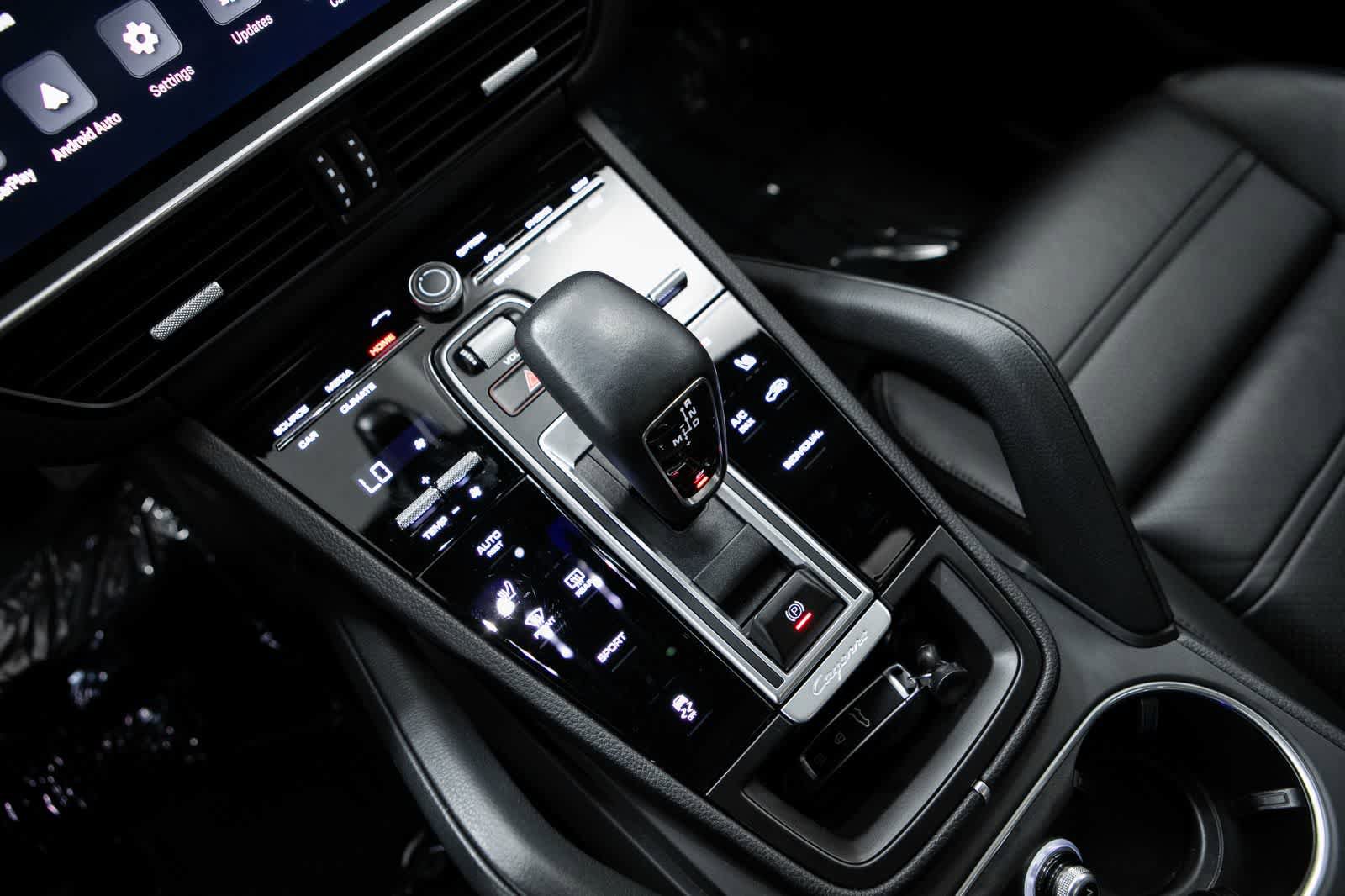 Certified 2023 Porsche Cayenne AWD/4WD image 27