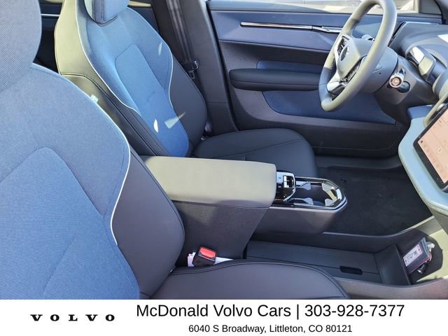 New 2026 Volvo EX30 Plus w/ Protection Package Premier AWD/4WD image 17