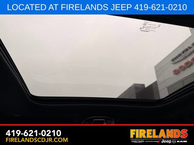 Used 2024 Jeep Grand Cherokee L Summit w/ High Altitude Package AWD/4WD image 6