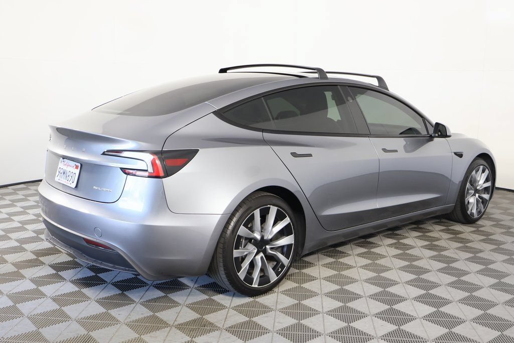Used 2025 Tesla Model 3 Long Range AWD/4WD image 4