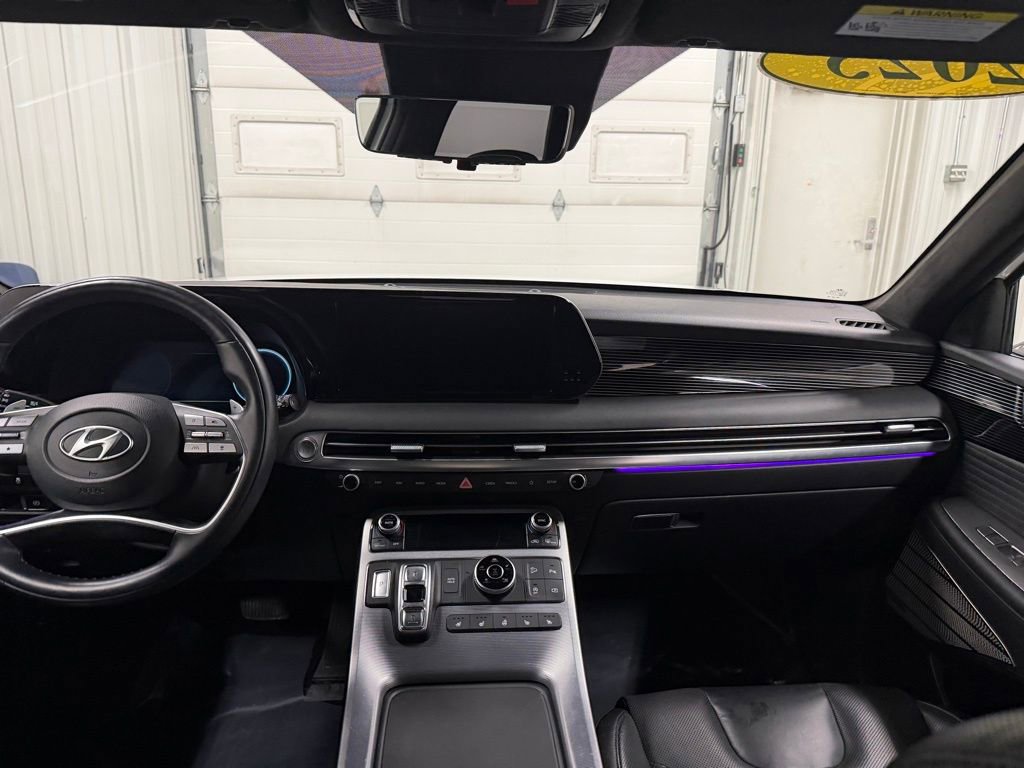 Used 2023 Hyundai Palisade Calligraphy image 25