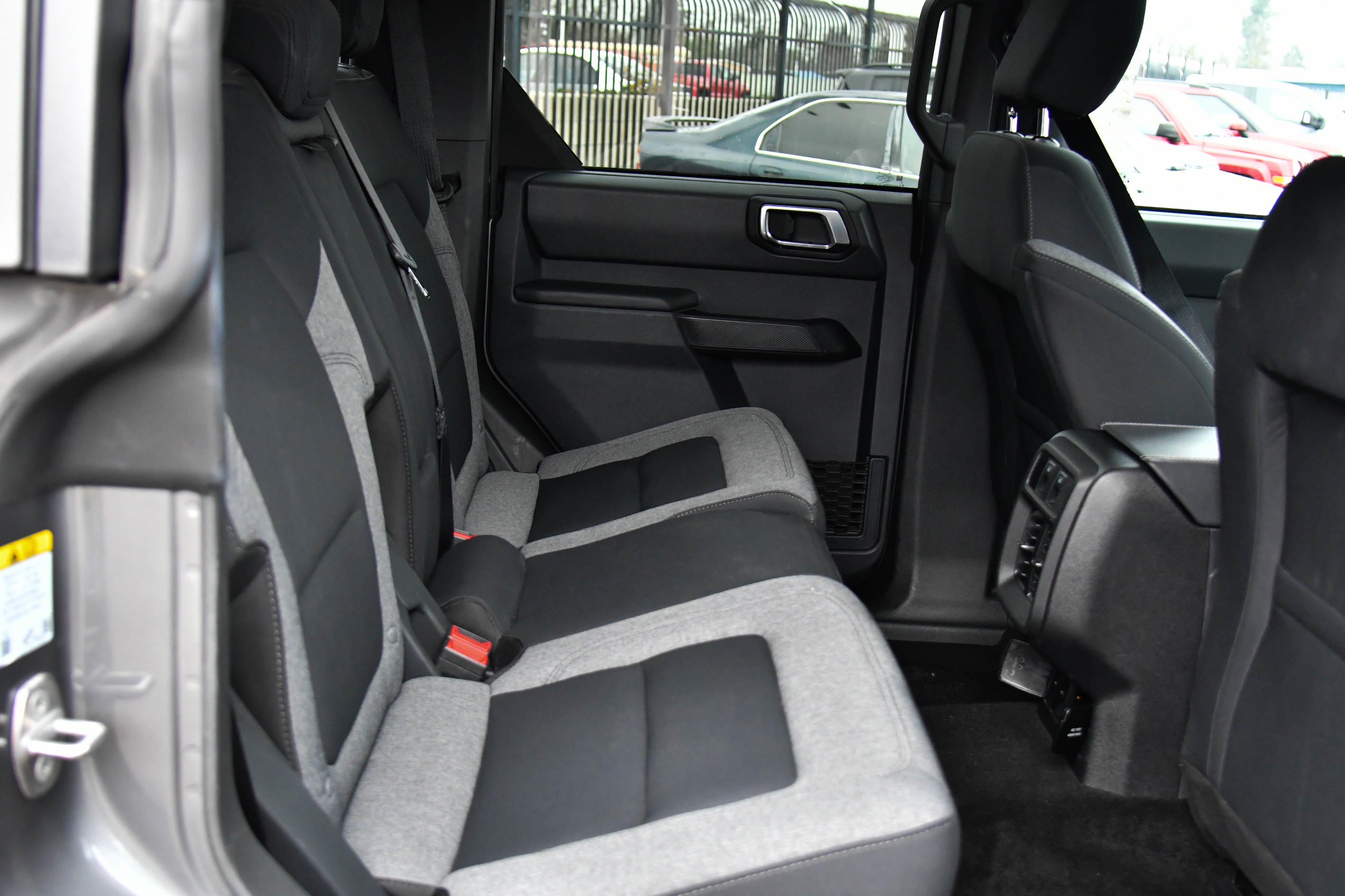 Used 2025 Ford Bronco Big Bend image 48