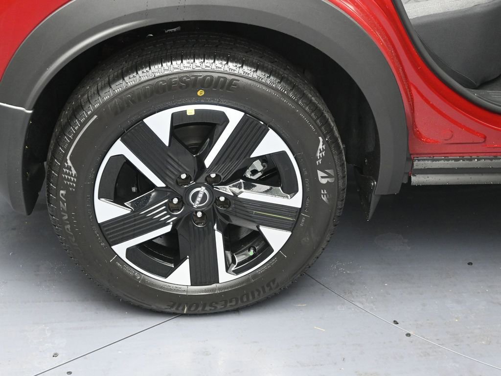 New 2026 Nissan Kicks SV w/ SV Premium Package image 5