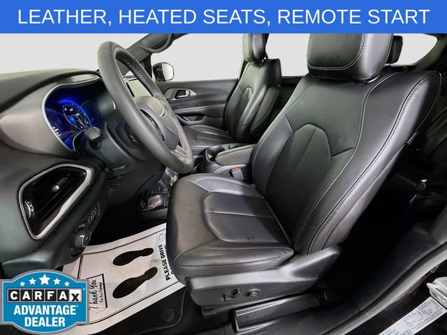 Used 2025 Chrysler Pacifica Select FWD image 19