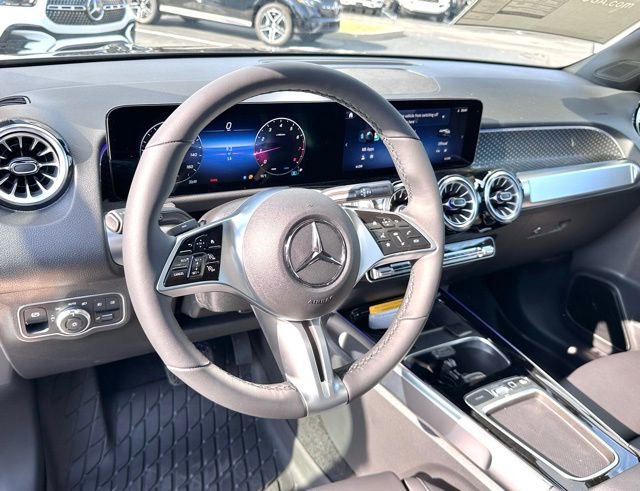 New 2026 Mercedes-Benz GLB 250 4MATIC image 15