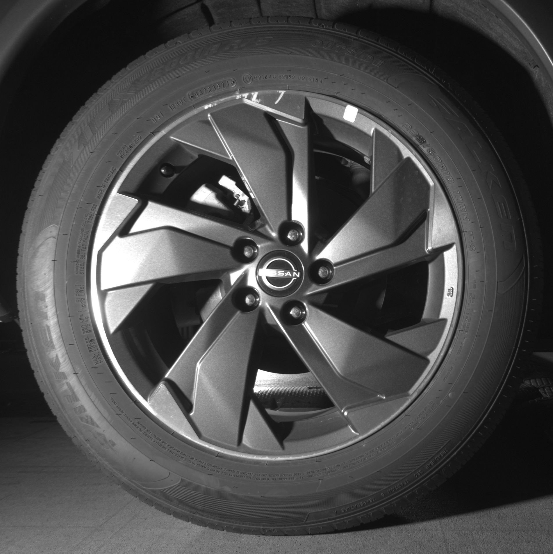 Used 2025 Nissan Rogue SV image 15