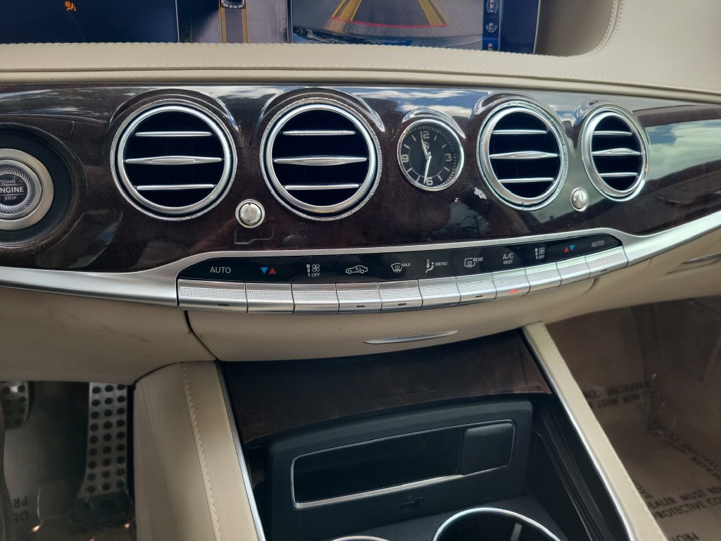 Used 2020 Mercedes-Benz S 560 4MATIC Sedan image 38